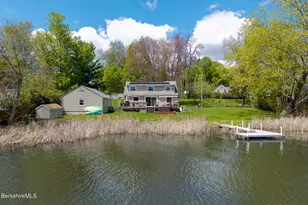 15 Sunrise St, Lanesborough, MA 01237 - Photo 34