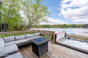 15 Sunrise St, Lanesborough, MA 01237 - Photo 10