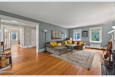 15 Kenilworth St, Pittsfield, MA 01201 - Photo 8