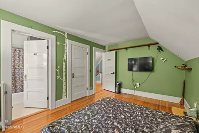 15 Kenilworth St, Pittsfield, MA 01201 - Photo 44