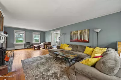 15 Kenilworth St, Pittsfield, MA 01201 - Photo 6