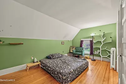 15 Kenilworth St, Pittsfield, MA 01201 - Photo 40