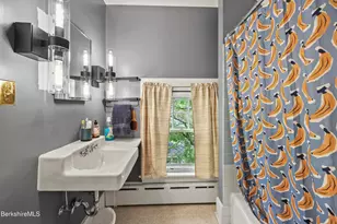 15 Kenilworth St, Pittsfield, MA 01201 - Photo 46