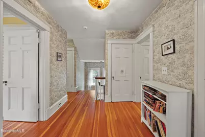 15 Kenilworth St, Pittsfield, MA 01201 - Photo 26