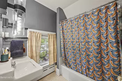 15 Kenilworth St, Pittsfield, MA 01201 - Photo 42