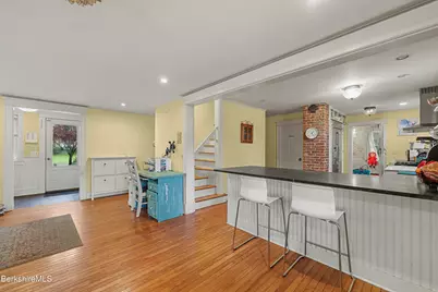 15 Kenilworth St, Pittsfield, MA 01201 - Photo 14