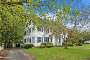 15 Kenilworth St, Pittsfield, MA 01201 - Photo 2