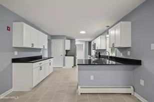 16 Spruce St, Great Barrington, MA 01230 - Photo 12