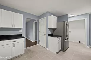 16 Spruce St, Great Barrington, MA 01230 - Photo 18