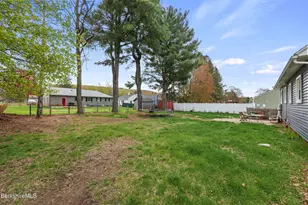 77 Imperial Ave, Pittsfield, MA 01201 - Photo 16