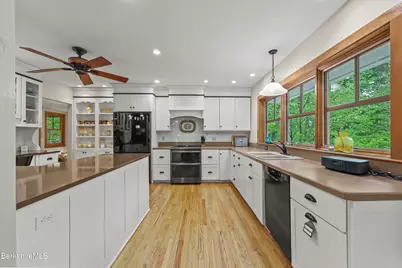 9 Prospect Lake Rd, Egremont, MA 01258 - Photo 6