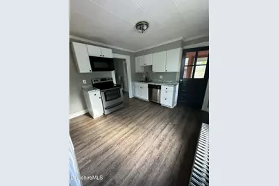 12 Clifford Ln, Adams, MA 01220 - Photo 4