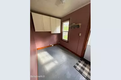 12 Clifford Ln, Adams, MA 01220 - Photo 2