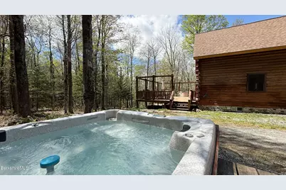 233 Algerie Rd, Becket, MA 01223 - Photo 8