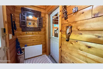 233 Algerie Rd, Becket, MA 01223 - Photo 6