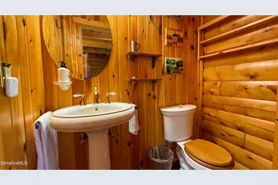 233 Algerie Rd, Becket, MA 01223 - Photo 14