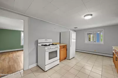 11 Richmond Ln, Adams, MA 01220 - Photo 10