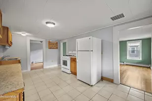 11 Richmond Ln, Adams, MA 01220 - Photo 6