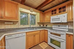 422 Bonny Rigg Hill Rd, Becket, MA 01223 - Photo 14