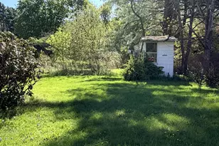62 Walker St, North Adams, MA 01247 - Photo 30