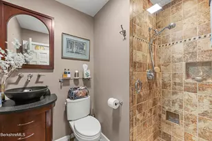 880 East St, Lee, MA 01238 - Photo 18