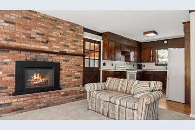 200 Hubbard St, Lenox, MA 01240 - Photo 20