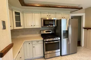 38 Hollister St, Pittsfield, MA 01201 - Photo 12