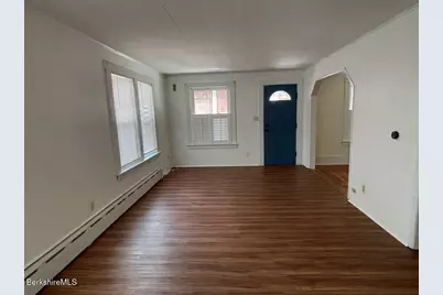 38 Hollister St, Pittsfield, MA 01201 - Photo 4