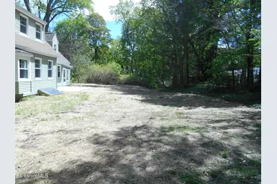 14 Cooper Pkwy, Pittsfield, MA 01201 - Photo 4