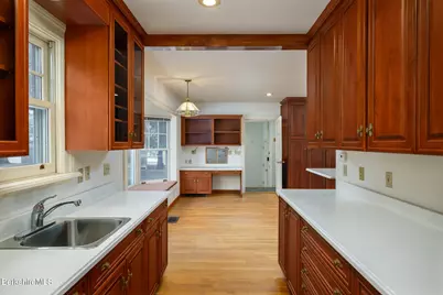 111 Park St, Williamstown, MA 01267 - Photo 18