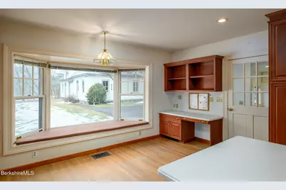 111 Park St, Williamstown, MA 01267 - Photo 16