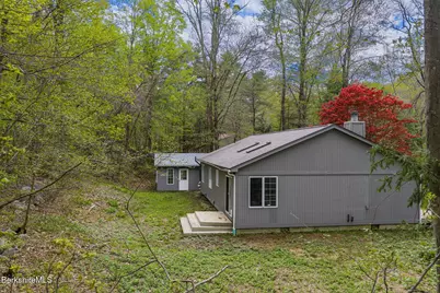 1874 Home Rd, Sheffield, MA 01257 - Photo 10