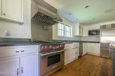 304 Hickey Hill Rd, Sheffield, MA 01257 - Photo 18