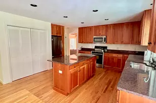 70 Galway Ct, Lenox, MA 01240 - Photo 12