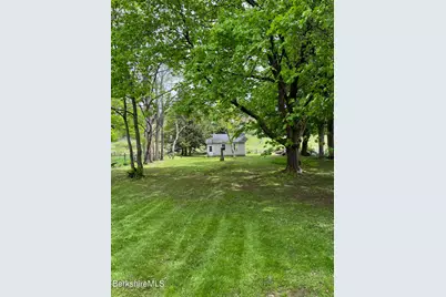 34 Church St, Stockbridge, MA 01262 - Photo 4