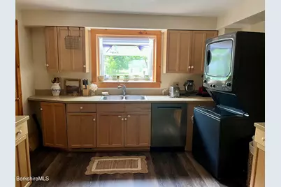 34 Church St, Stockbridge, MA 01262 - Photo 16