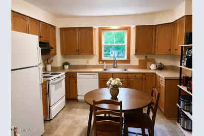 34 Church St, Stockbridge, MA 01262 - Photo 24