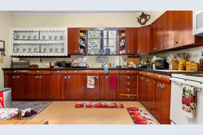 50 W Housatonic St, Pittsfield, MA 01201 - Photo 4