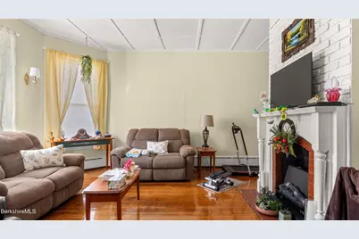 50 W Housatonic St, Pittsfield, MA 01201 - Photo 8