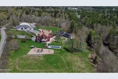 349 Old Stockbridge Rd, Lenox, MA 01240 - Photo 26