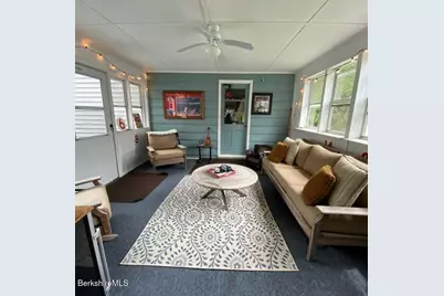 33 Eleanor Rd, Pittsfield, MA 01201 - Photo 8