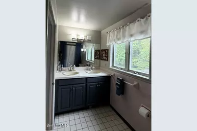 33 Eleanor Rd, Pittsfield, MA 01201 - Photo 22