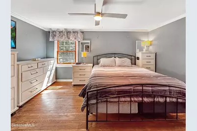 230 E Housatonic St, Dalton, MA 01226 - Photo 18