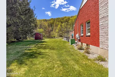 230 E Housatonic St, Dalton, MA 01226 - Photo 38