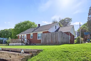 24 Temple St, Adams, MA 01220 - Photo 30