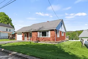 24 Temple St, Adams, MA 01220 - Photo 2