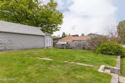 162 W Housatonic St, Pittsfield, MA 01201 - Photo 28