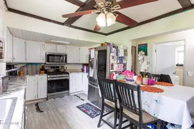 162 W Housatonic St, Pittsfield, MA 01201 - Photo 8