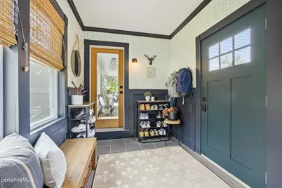 14 County Ct, Pittsfield, MA 01201 - Photo 18
