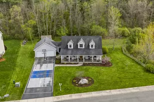 14 County Ct, Pittsfield, MA 01201 - Photo 2